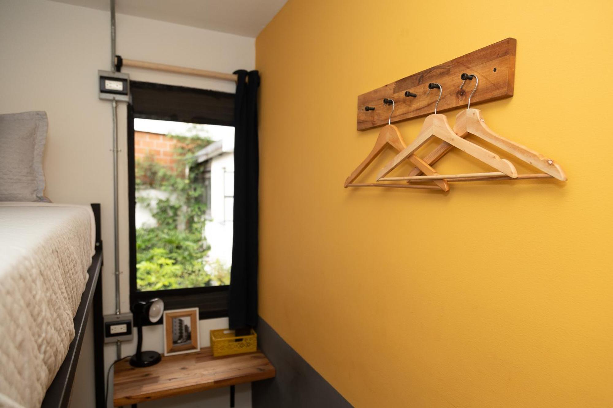 Casa Mosaiko Primer Parque Laureles Медельїн Екстер'єр фото
