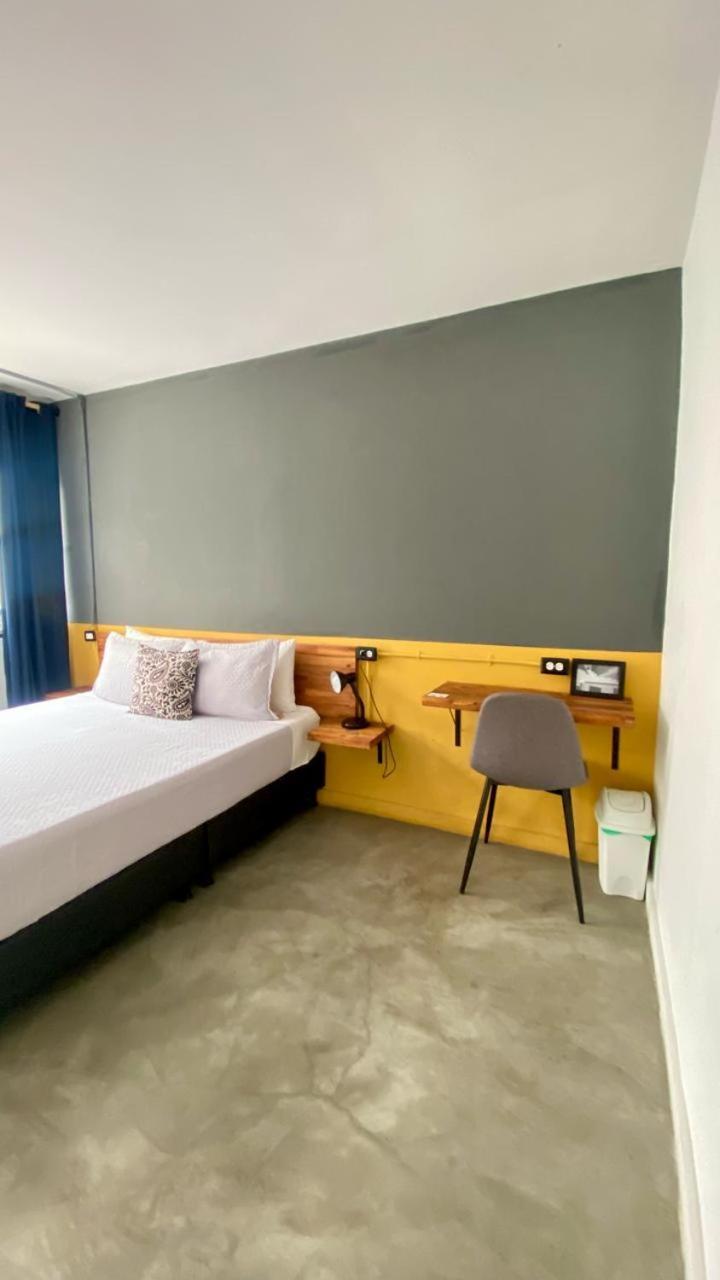 Casa Mosaiko Primer Parque Laureles Медельїн Екстер'єр фото